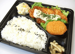 お得なお弁当　チキン南蛮弁当